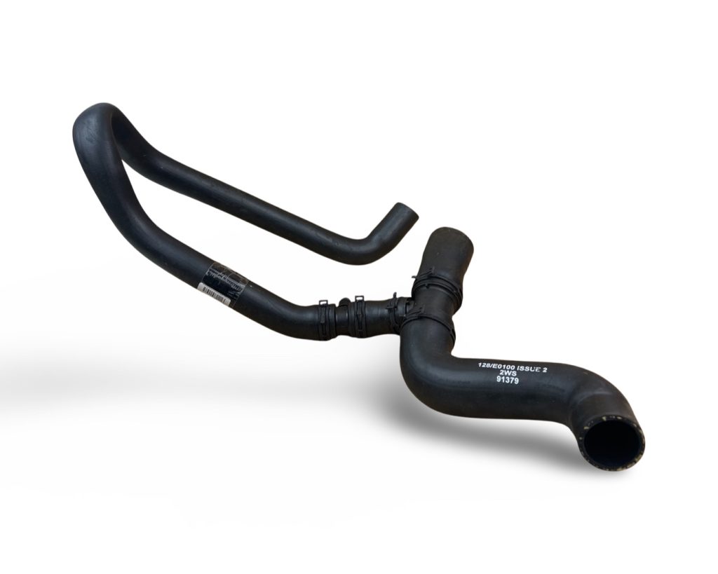 LOWER RADIATOR HOSE – 3CX BACKHOE